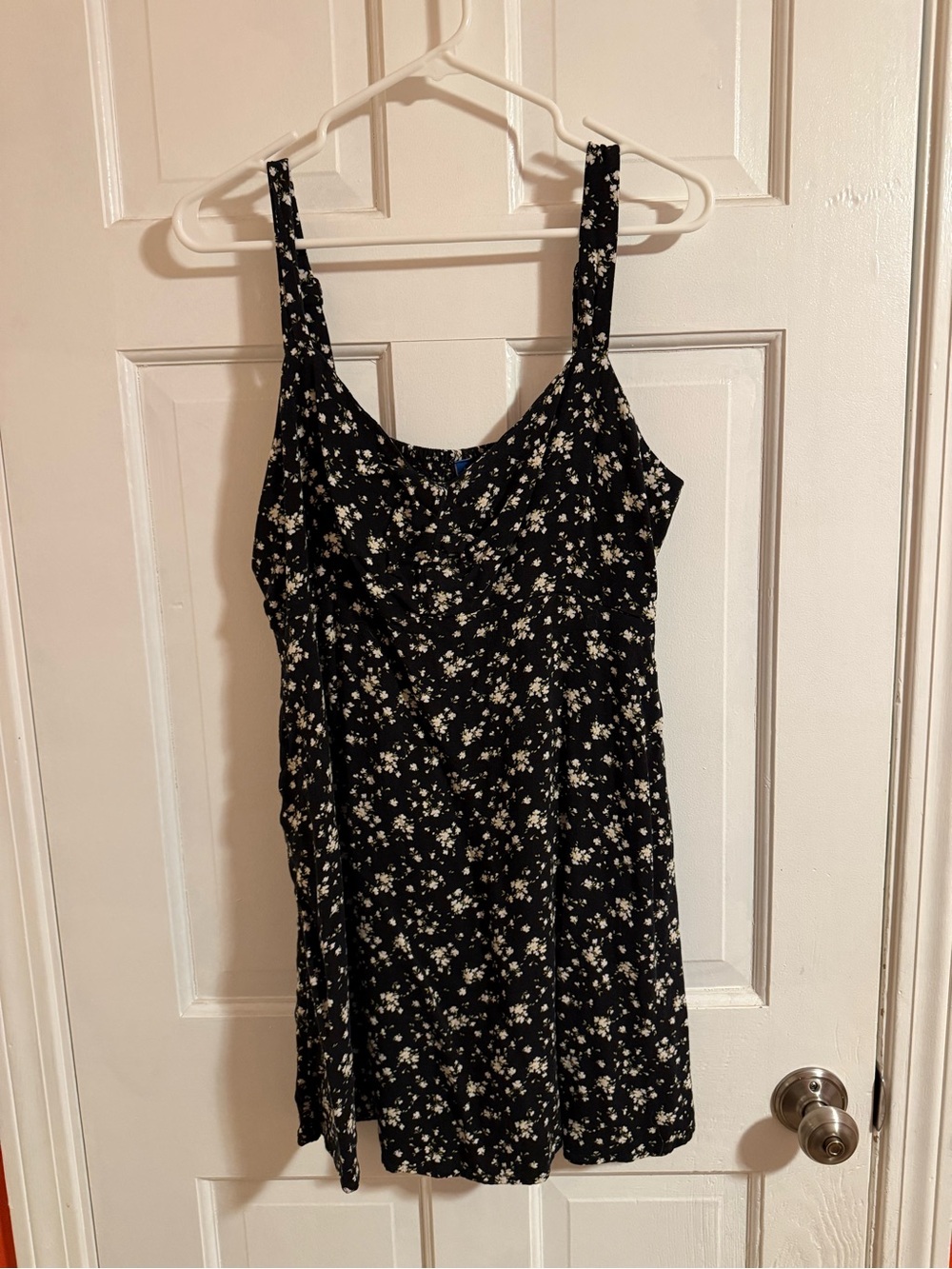 Black Floral Mini Sundress with White Daisies